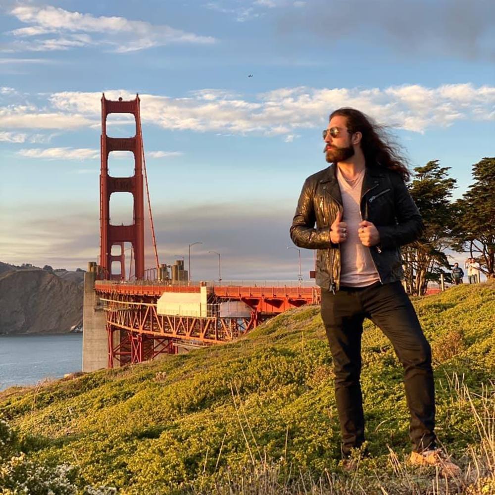 Meet your Posher, Julian